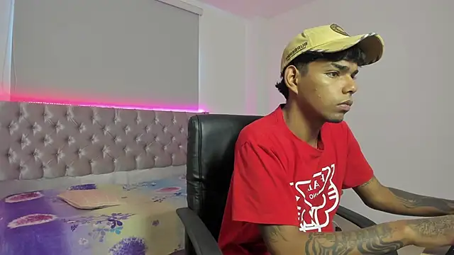 elias ford online show from October 28, 2025, 7:49 pm