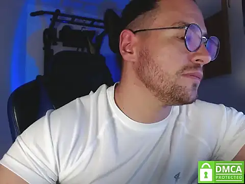 Snapshot of kurt_xx chatting on October 19, 2025, 2:07 pm kurt xx online show from October 19, 2025, 2:07 pm