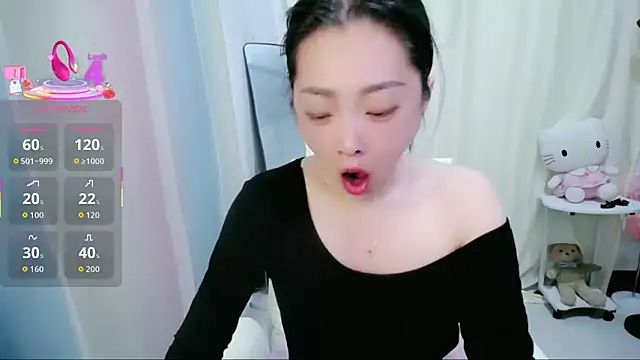 jiangjiangas online show from April 14, 2026, 8:37 pm