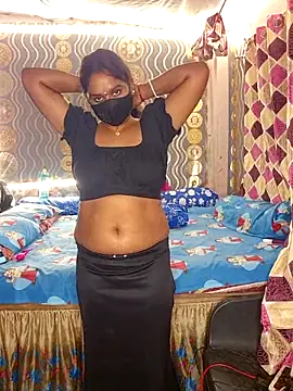 Snapshot of Sweet-Maddlina chatting on November 19, 2025, 10:48 am Sweet-Maddlina online show from November 19, 2025, 10:48 am