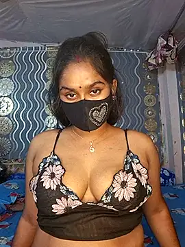 Snapshot of Sweet-Maddlina chatting on November 20, 2025, 4:56 am Sweet-Maddlina online show from November 20, 2025, 4:56 am