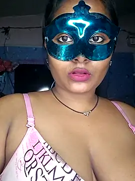 Sweet-Maddlina online show from July 20, 2026, 5:33 am