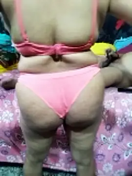 modhu82 online show from April 3, 2026, 7:45 pm