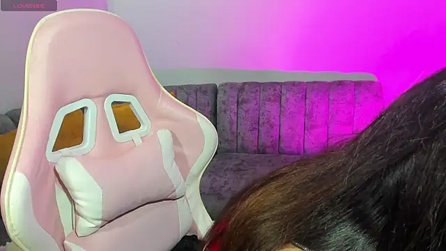 Snapshot of Angel_a- chatting on October 21, 2025, 8:42 pm Angel a- online show from October 21, 2025, 8:42 pm