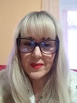 Snapshot of Amelialove42 chatting on October 31, 2025, 1:56 pm Amelialove42 online show from October 31, 2025, 1:56 pm