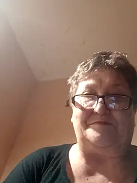 Katherine735 online show from November 17, 2025, 7:52 pm