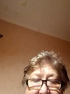 Snapshot of Katherine735 chatting on January 17, 2026, 10:24 pm Katherine735 online show from January 17, 2026, 10:24 pm