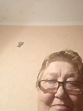 Snapshot of Katherine735 chatting on March 6, 2026, 10:28 pm Katherine735 online show from March 6, 2026, 10:28 pm