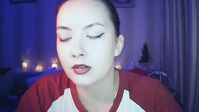 MoodieMira online show from January 15, 2026, 7:50 pm