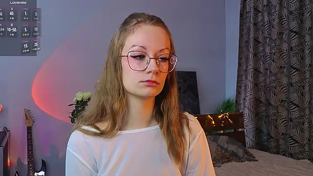 Snapshot of Edlin_gail chatting on November 10, 2025, 1:26 am Edlin gail online show from November 10, 2025, 1:26 am