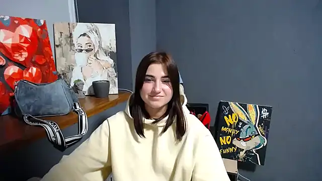 Snapshot of Flower_mary chatting on October 17, 2025, 7:22 am Flower mary online show from October 17, 2025, 7:22 am