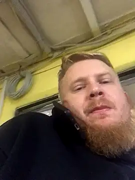 Snapshot of bodywork30 chatting on October 12, 2025, 2:38 pm bodywork30 online show from October 12, 2025, 2:38 pm