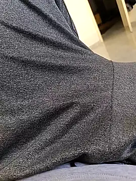 Snapshot of vi25vofgg chatting on October 28, 2025, 9:46 am vi25vofgg online show from October 28, 2025, 9:46 am