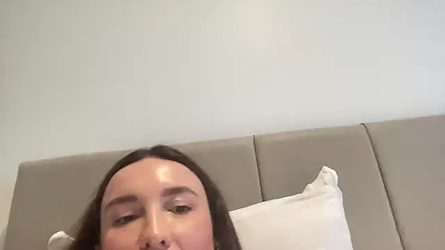 CArivora online show from February 18, 2026, 1:40 pm