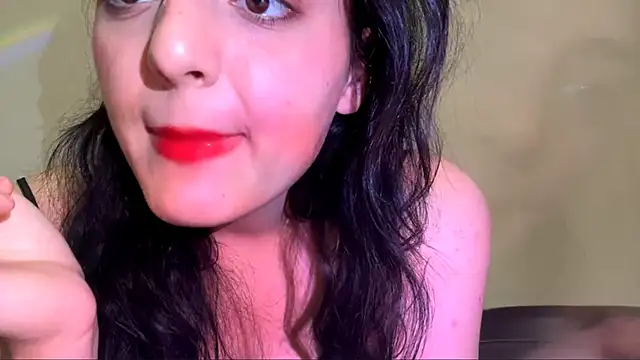 Snapshot of Babis_girlsss chatting on October 17, 2025, 7:11 am Babis girlsss online show from October 17, 2025, 7:11 am