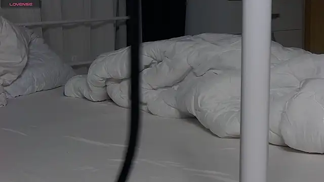 OliviaCart online show from April 17, 2026, 7:06 pm