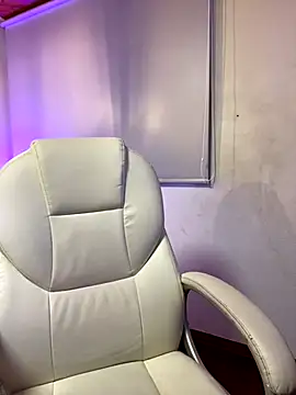 Snapshot of Ninfa_pink chatting on November 3, 2025, 6:09 pm Ninfa pink online show from November 3, 2025, 6:09 pm