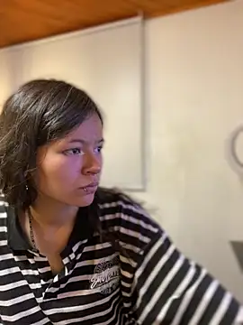 Ninfa pink online show from December 1, 2025, 8:14 pm