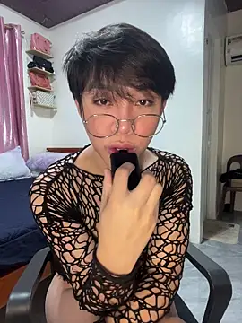 Snapshot of Keyka15 chatting on February 13, 2026, 10:11 am Keyka15 online show from February 13, 2026, 10:11 am