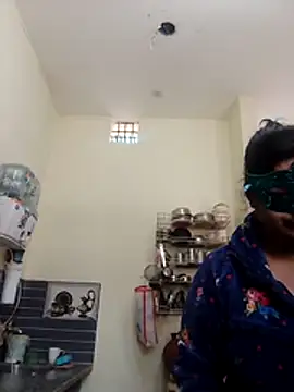 Snapshot of Honey-26 chatting on December 3, 2025, 7:27 am Honey-26 online show from December 3, 2025, 7:27 am