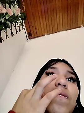 Valen russo online show from November 6, 2025, 1:45 pm