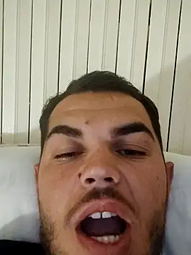 Alexszader36 online show from November 6, 2025, 8:21 pm