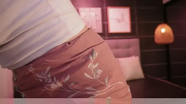 Thalia Karlson online show from November 11, 2025, 12:05 pm