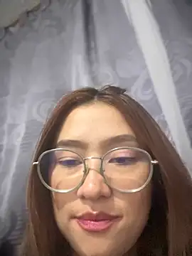 Snapshot of Lexxa_peach chatting on October 17, 2025, 5:10 am Lexxa peach online show from October 17, 2025, 5:10 am