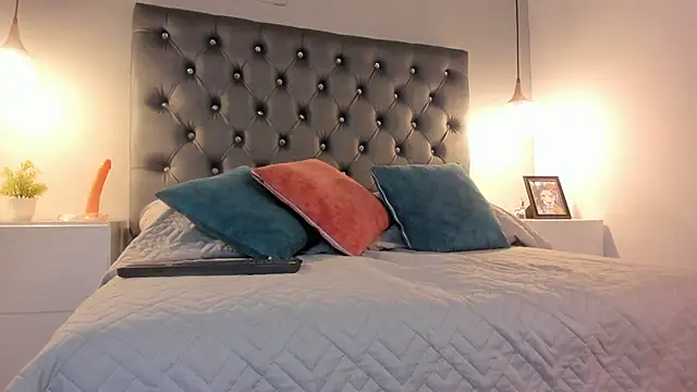 Snapshot of Miiaa_Star_ chatting on November 17, 2025, 12:33 pm Miiaa Star online show from November 17, 2025, 12:33 pm