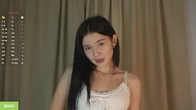 FluffKitty online show from November 5, 2025, 8:09 pm