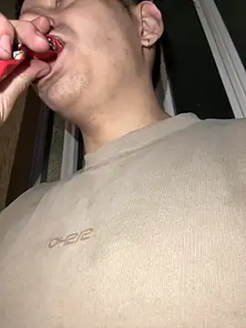 Snapshot of Stick_ledom chatting on October 29, 2025, 11:39 pm Stick ledom online show from October 29, 2025, 11:39 pm