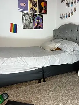 Snapshot of mirallesandbig chatting on October 22, 2025, 12:00 am mirallesandbig online show from October 22, 2025, 12:00 am