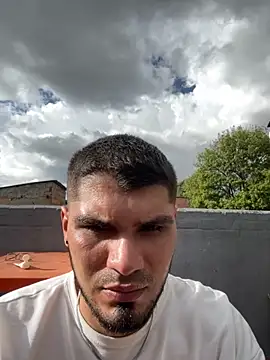 Snapshot of mirallesandbig chatting on October 26, 2025, 8:48 pm mirallesandbig online show from October 26, 2025, 8:48 pm