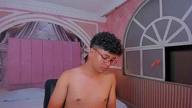 DirtyMike69  online show from October 28, 2025, 12:58 am