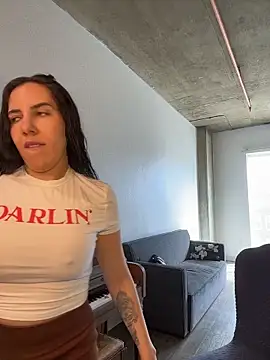 Lolathebaddie online show from April 8, 2026, 4:40 pm