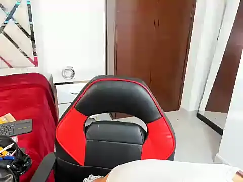 Snapshot of Valtainsexy chatting on November 12, 2025, 2:17 pm Valtainsexy online show from November 12, 2025, 2:17 pm