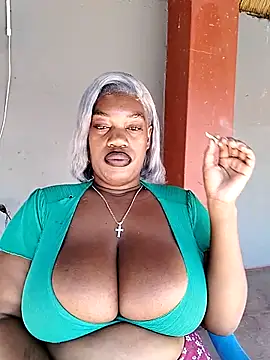 SweetBedroomEyez online show from June 13, 2026, 12:47 pm