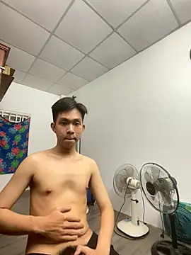 azn typhoon00 online show from October 12, 2025, 4:39 pm