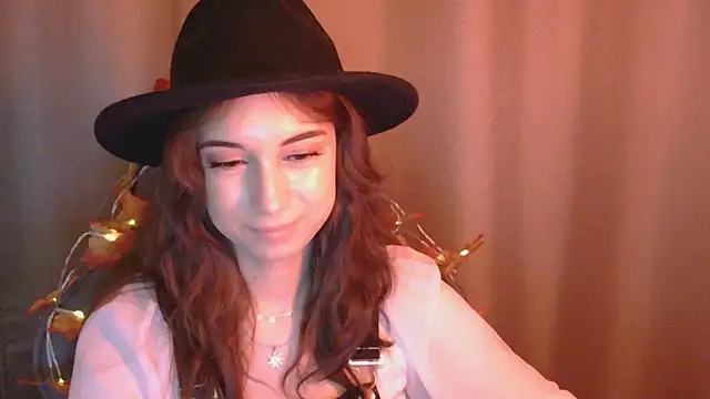 VeraLush online show from November 4, 2025, 1:54 pm