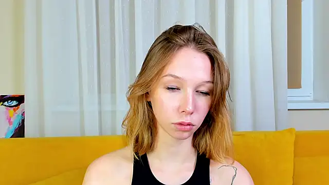 Snapshot of LilyVoise chatting on October 11, 2025, 2:59 pm LilyVoise online show from October 11, 2025, 2:59 pm