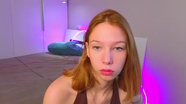 Snapshot of LilyVoise chatting on November 13, 2025, 11:53 am LilyVoise online show from November 13, 2025, 11:53 am