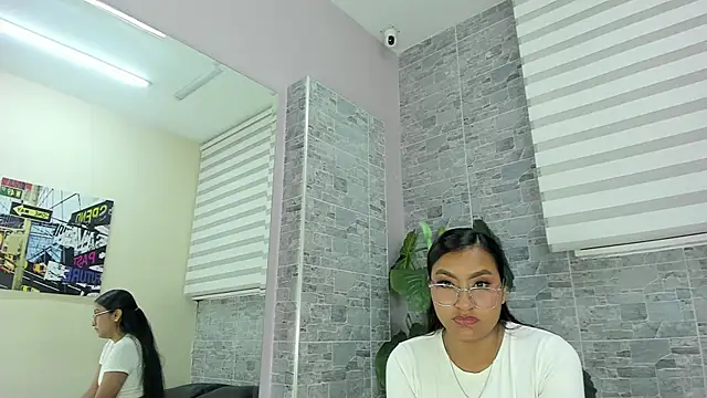 Snapshot of AmberBlazze chatting on October 21, 2025, 11:55 am AmberBlazze online show from October 21, 2025, 11:55 am