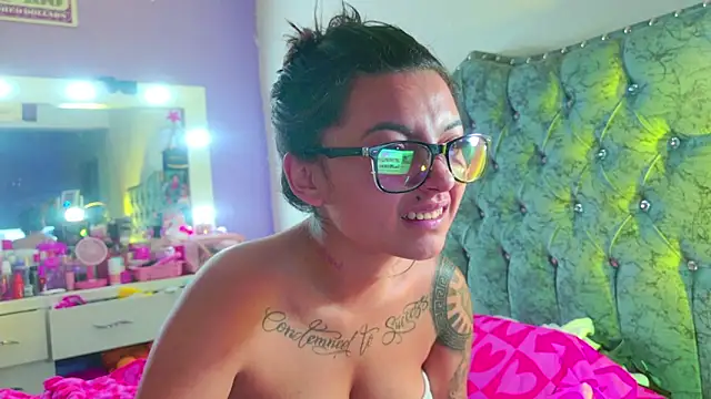 Liisaa Kiss online show from March 10, 2026, 4:34 pm