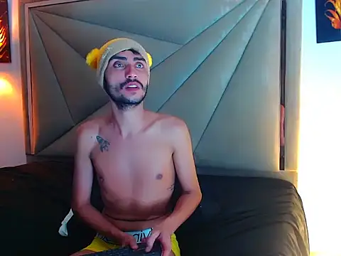 Snapshot of Owen_valentin chatting on October 29, 2025, 4:59 am Owen valentin online show from October 29, 2025, 4:59 am