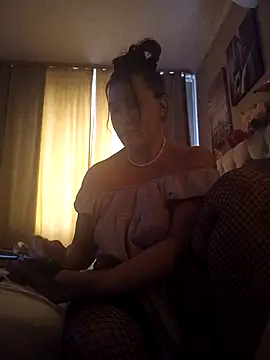 Snapshot of Ambika_beauty chatting on December 20, 2025, 9:49 am Ambika beauty online show from December 20, 2025, 9:49 am