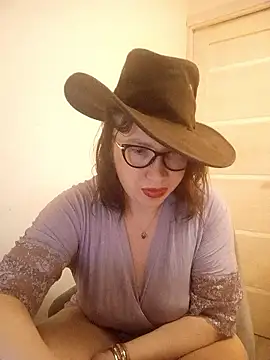 Snapshot of Ambika_beauty chatting on January 11, 2026, 6:57 pm Ambika beauty online show from January 11, 2026, 6:57 pm