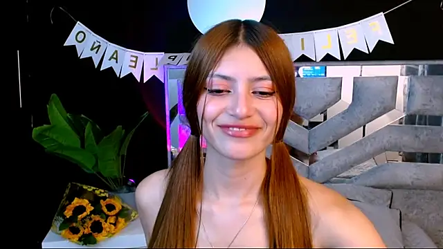 Snapshot of viky_evanss chatting on October 16, 2025, 7:48 pm viky evanss online show from October 16, 2025, 7:48 pm