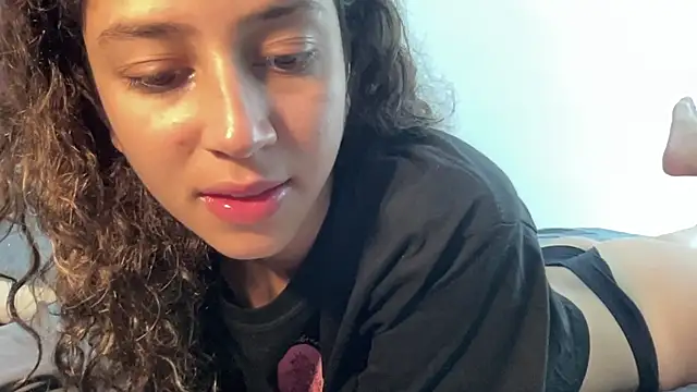 absoluthorrorfield online show from February 18, 2026, 1:56 am