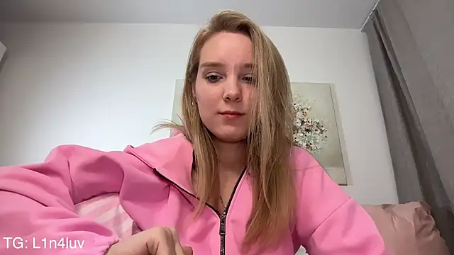 AIicaparkerc online show from April 1, 2026, 6:16 pm