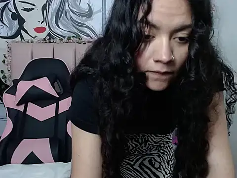 Snapshot of cataleyarussors chatting on November 4, 2025, 2:21 am cataleyarussors online show from November 4, 2025, 2:21 am